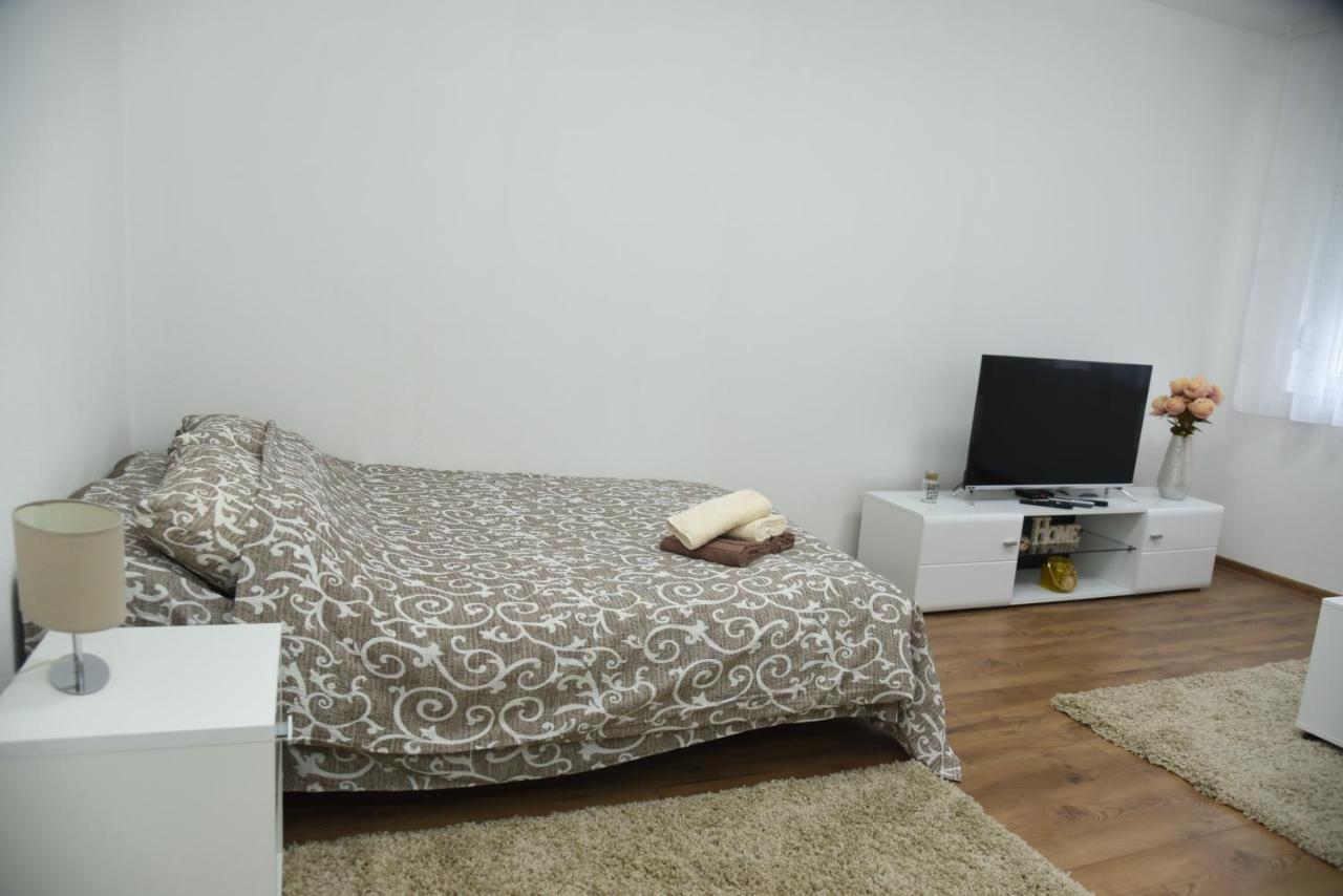 Apartmani Sofronic Loznica 1 Luaran gambar