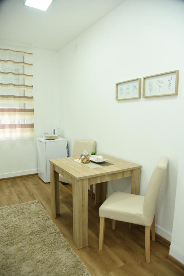 Apartmani Sofronic Loznica 1 Luaran gambar