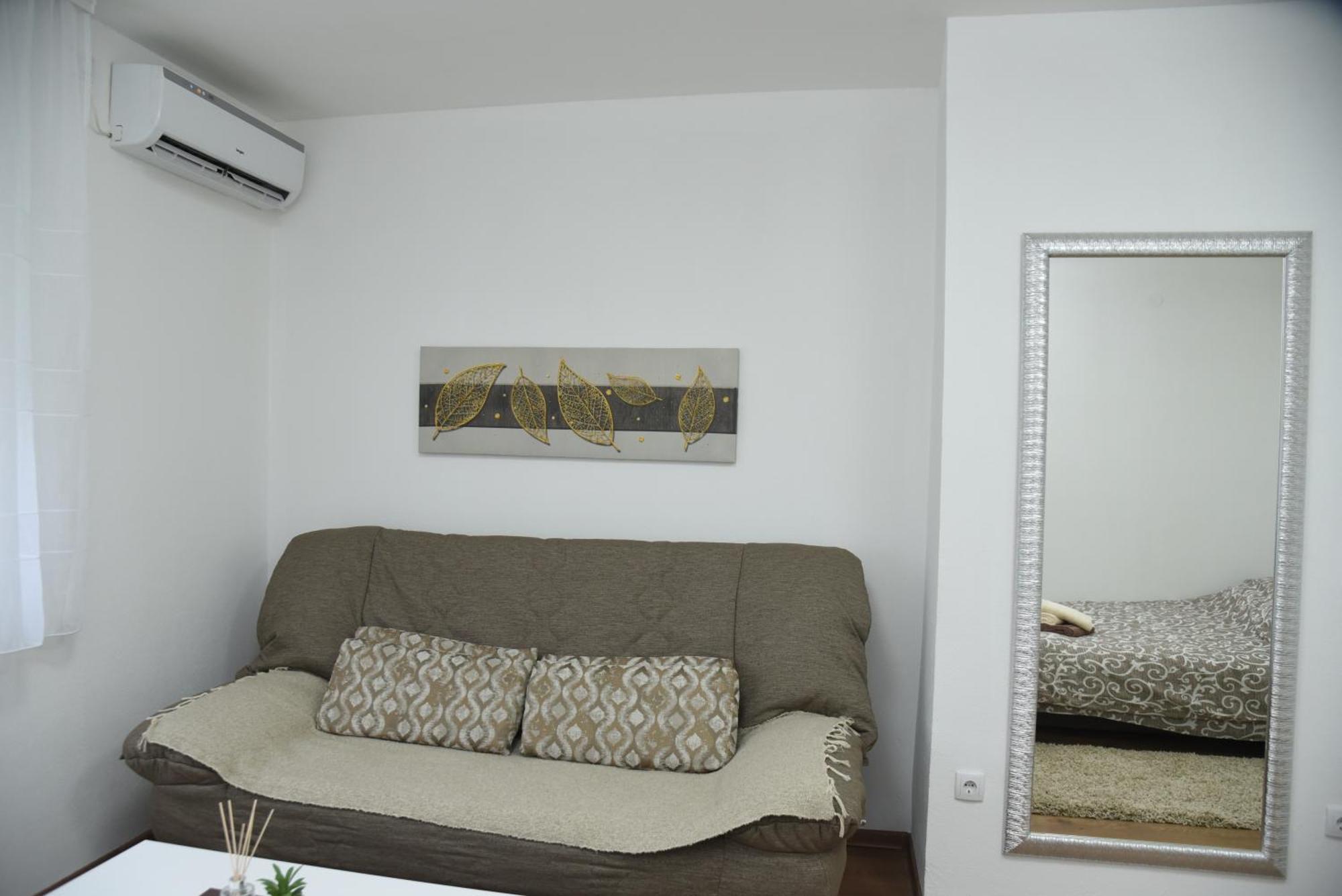 Apartmani Sofronic Loznica 1 Luaran gambar